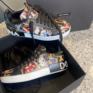Dolce and Gabbana animal print sneaker 8.5 b